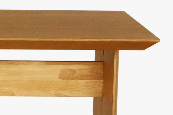 テーブル脚の横側